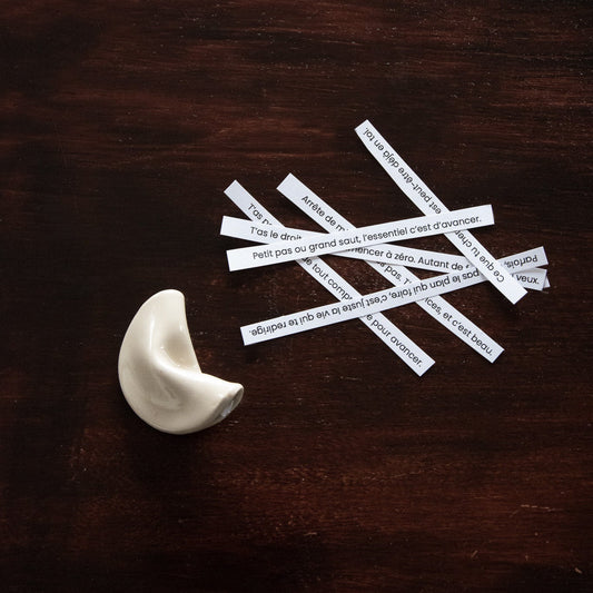 Fortune cookie en céramique – Message porte-bonheur
